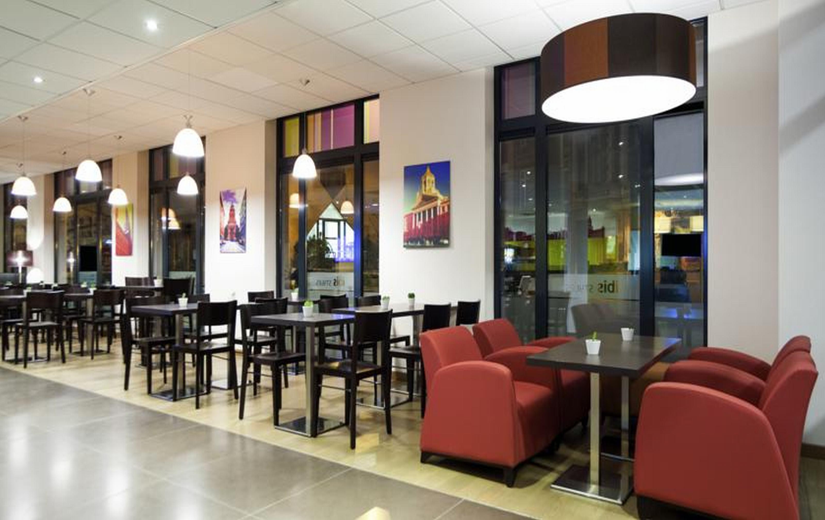Ibis Styles Brussels Centre Stéphanie Hotel