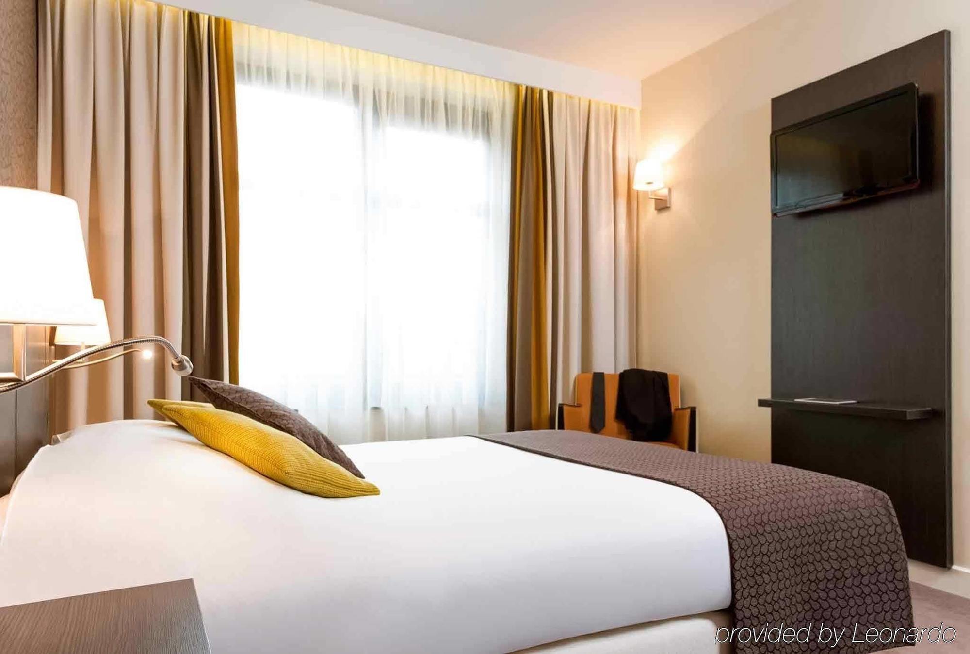 Ibis Styles Brussels Centre Stephanie Hotel 3*